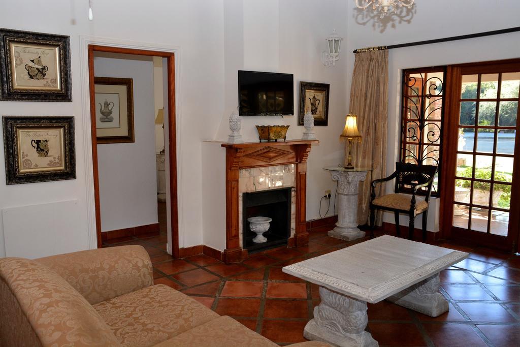 Arcadia Luxury Guesthouse ครูนชตัด ภายนอก รูปภาพ